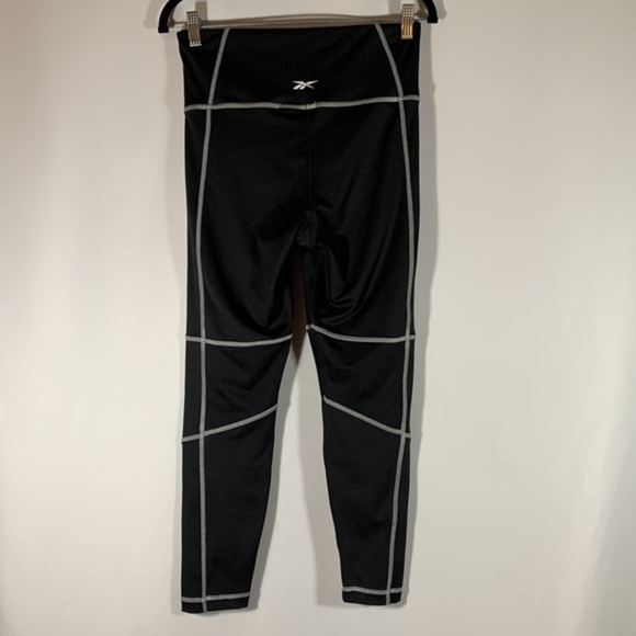 Reebok Black & White Athletic Leggings - Picture 4 of 7
